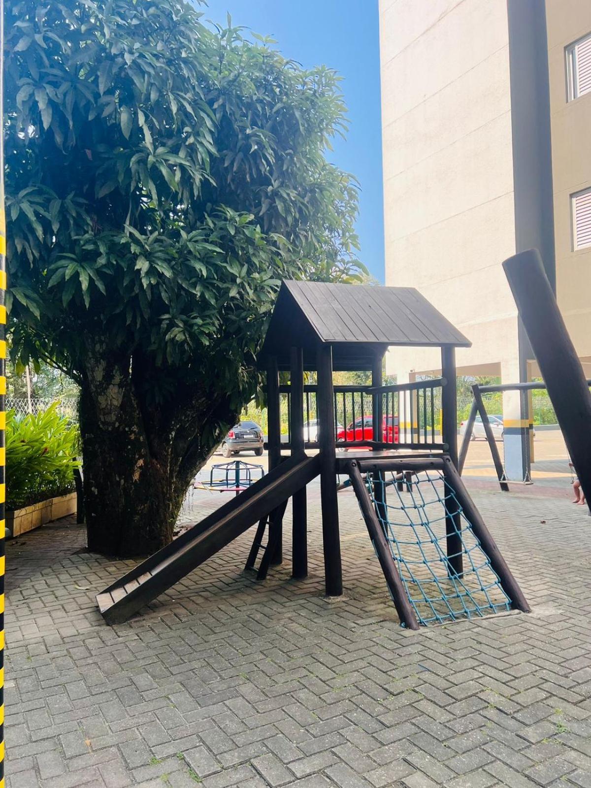 Burgos Jardim Palmeiras Jp *